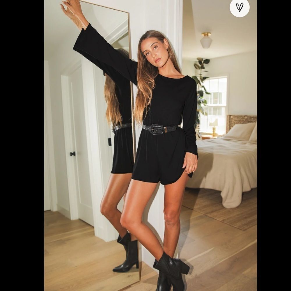 Long Sleeve Cut-Out Romper in Black
Lucca Couture